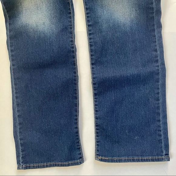 Signature by Levi Strauss & Co. Gold Totally Shaping Straight Leg Jeans 18L - Picture 5 of 9
